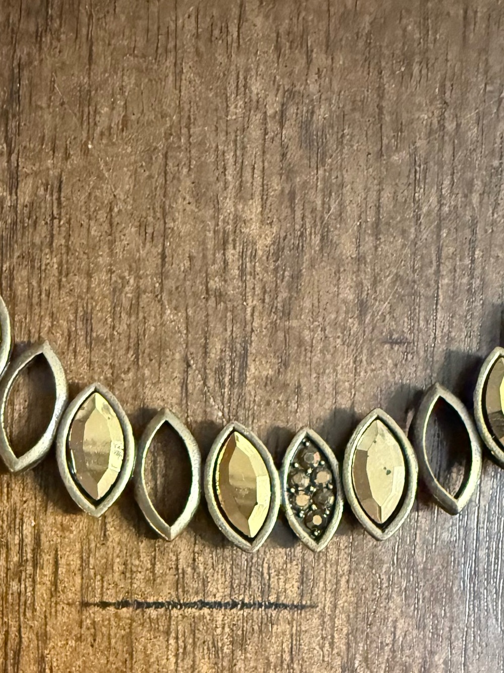 paparazzi Gold Marquise Pendant Link Necklace - Picture 2 of 2